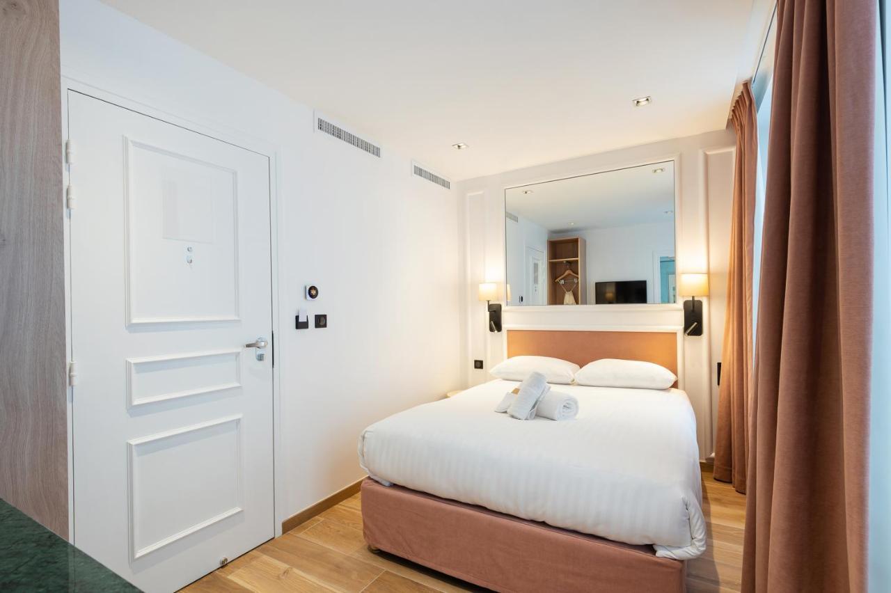 Hotel Au Coeur De Republique Paris Dış mekan fotoğraf