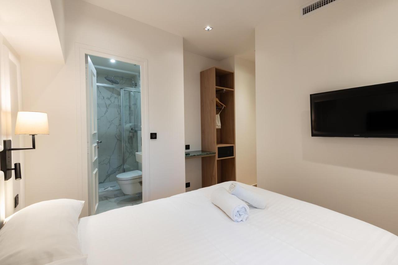 Hotel Au Coeur De Republique Paris Dış mekan fotoğraf