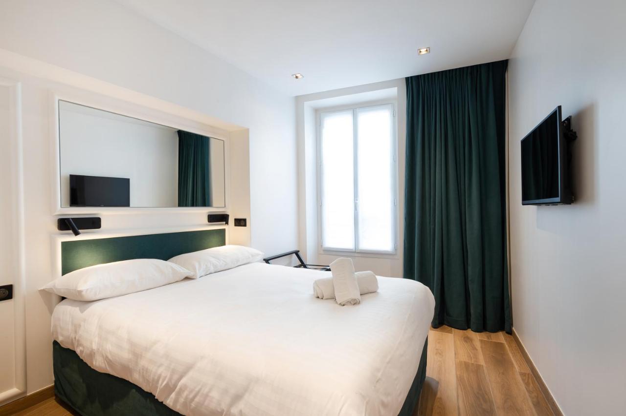 Hotel Au Coeur De Republique Paris Dış mekan fotoğraf